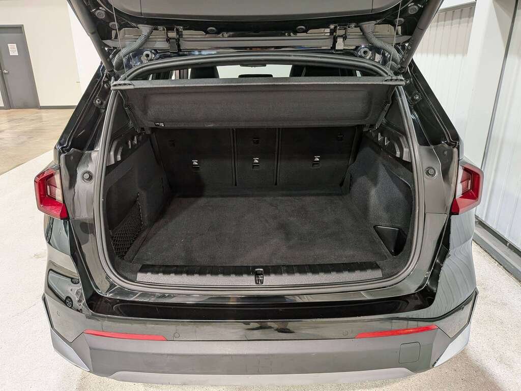 BMW X1 xDrive28i Sports Activity Vehicle 2023 Noir Val-David - photo #8