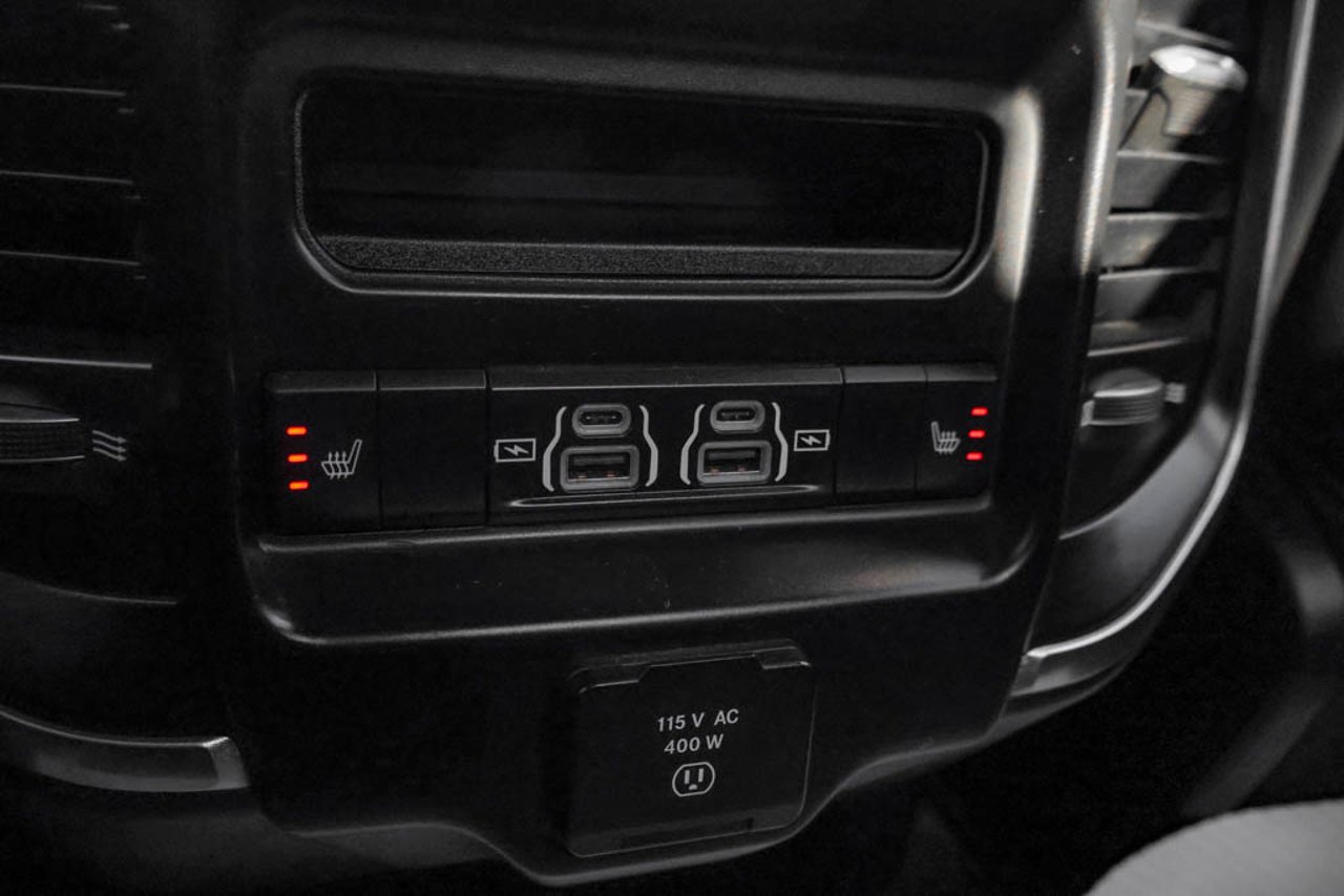 2022 Ram 1500 Laramie 4x4 Crew Cab 5'7 Box Grey Sherwood Park - photo #31