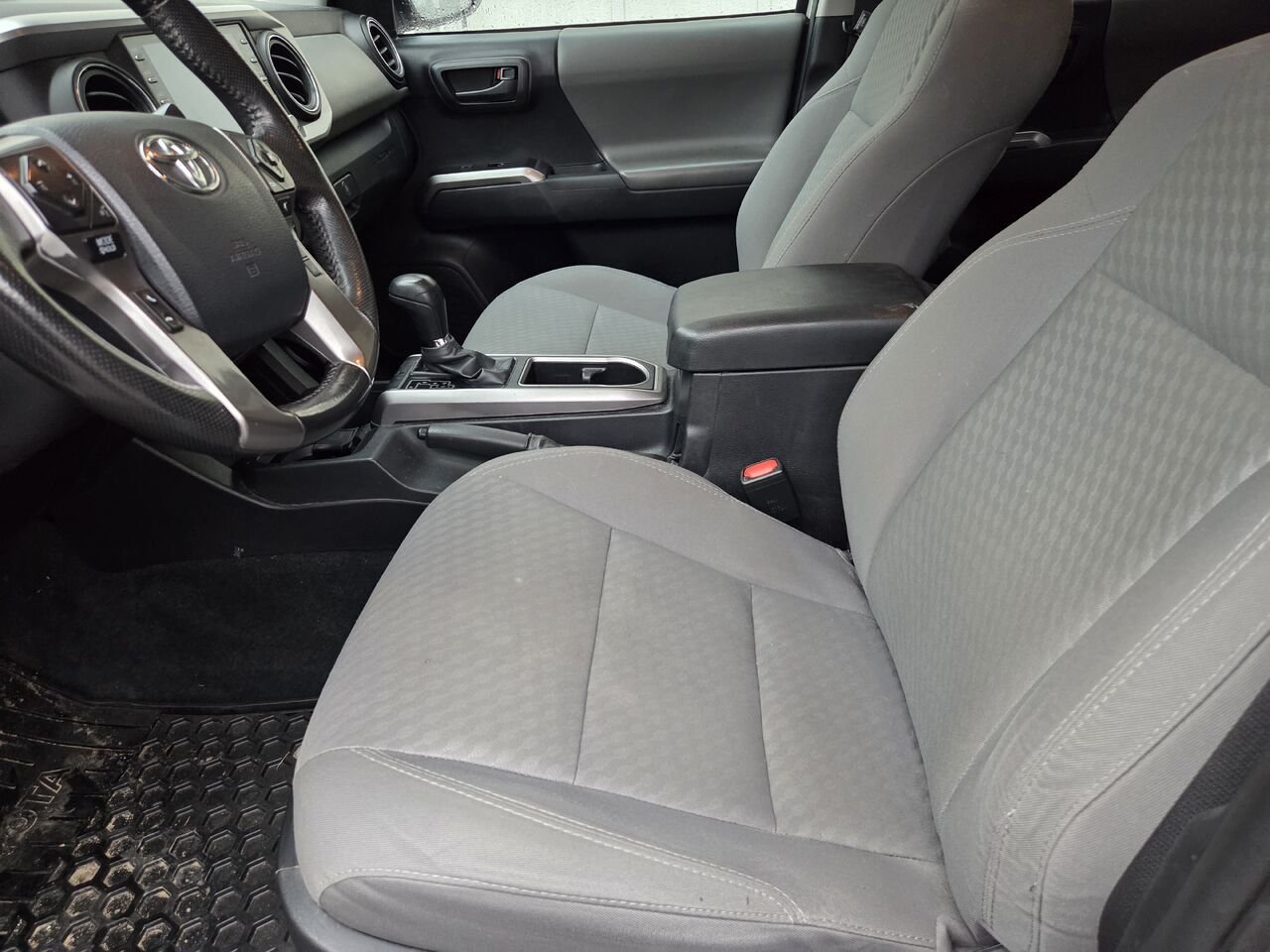 2020 Toyota TACOMA SR5 White Mont-Laurier - photo #8