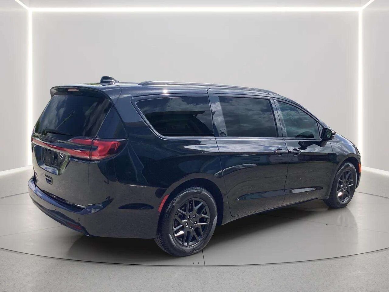 CHRYSLER PACIFICA 2027 Noir Gatineau - photo #4