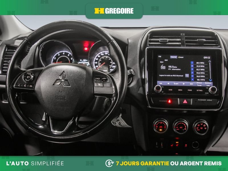 2022 Mitsubishi RVR Silver Laval - photo #16