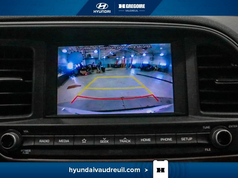 Hyundai Elantra YW214 | Preferred Manual 2019 Blanc Laval - photo #25