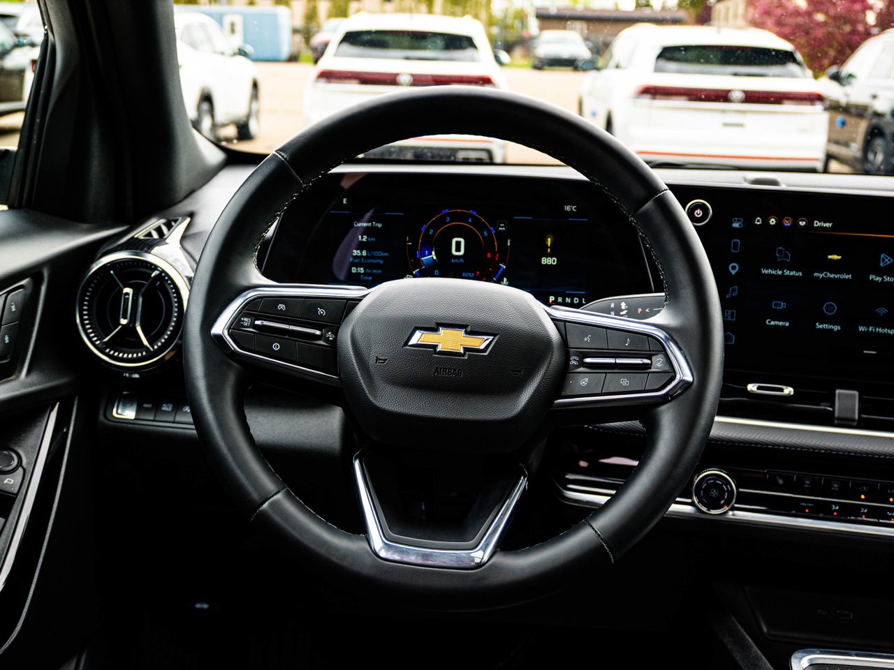 2026 Chevrolet Equinox AWD 4dr LT w/2LT White Sherwood Park - photo #32
