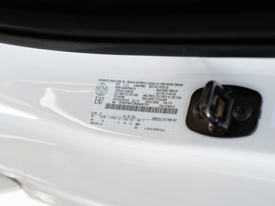Ford Super Duty F-550 DRW 2024 2024 Blanc