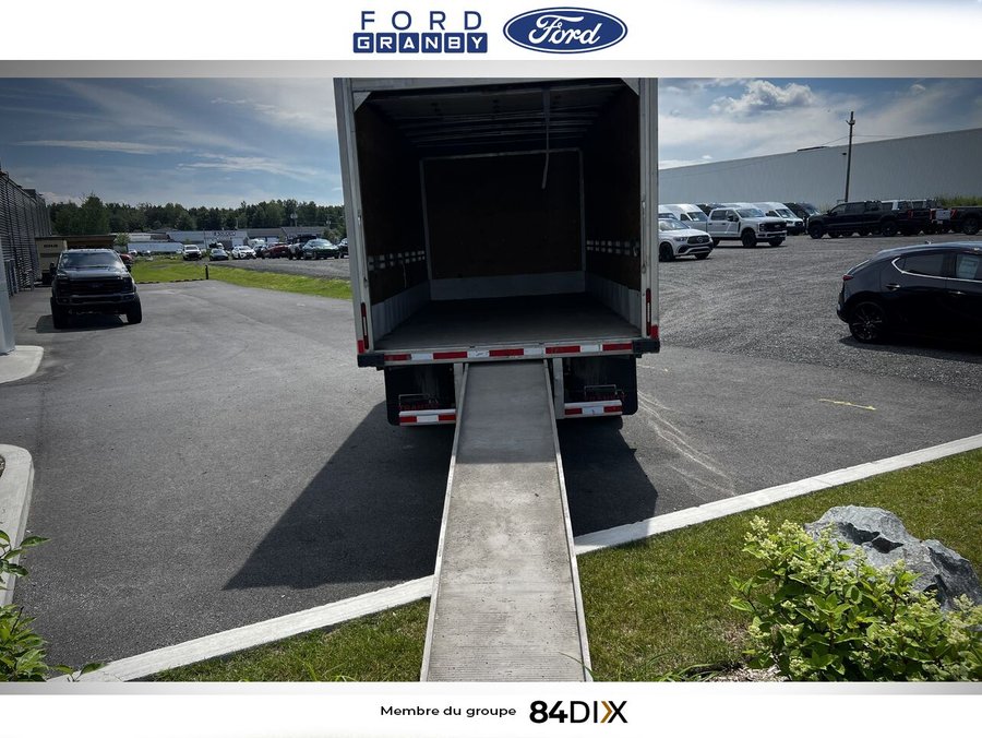2022 Ford Super Duty F-550 DRW White