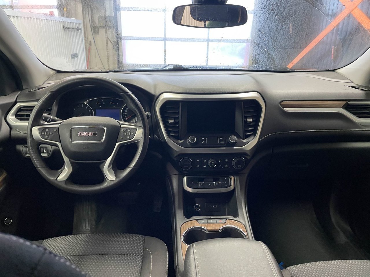 2023 GMC Acadia SLE AWD *SIÈGES CHAUFF* HAYON ELECT CARPLAY WIFI Black Saint-Jérôme - photo #9