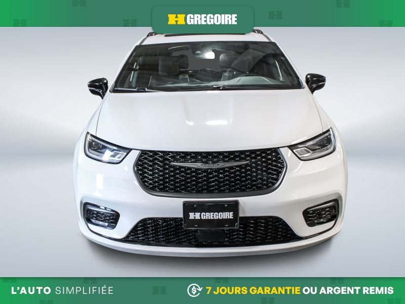 2025 Chrysler Pacifica White Laval - photo #1