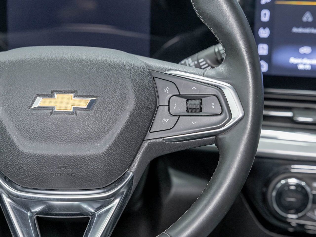 Chevrolet Trax LT *SIÈGES / VOLANT CHAUFF* CARPLAY REG ADAPT WIFI 2025 Rouge Saint-Jérôme - photo #15