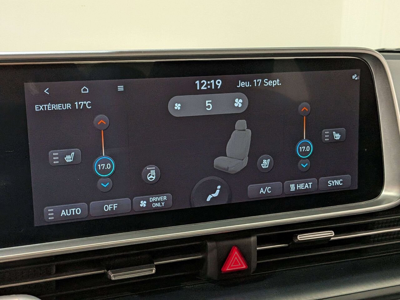 Hyundai IONIQ 6 2024 Rouge Val-David - photo #26