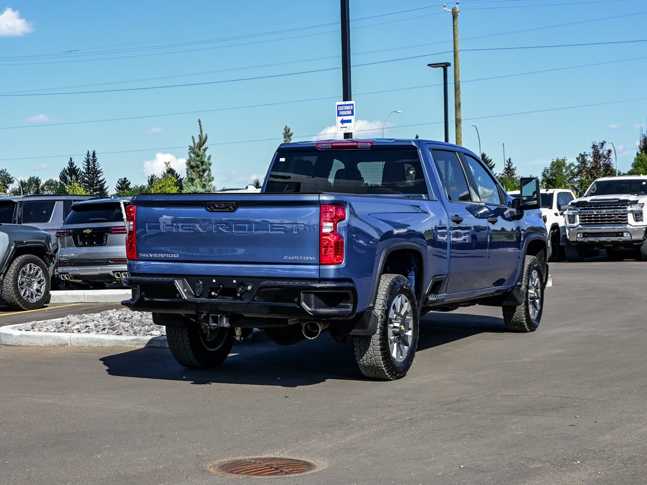 2026 Chevrolet Silverado 2500HD 4WD Crew Cab 159 Custom Blue Sherwood Park - photo #12