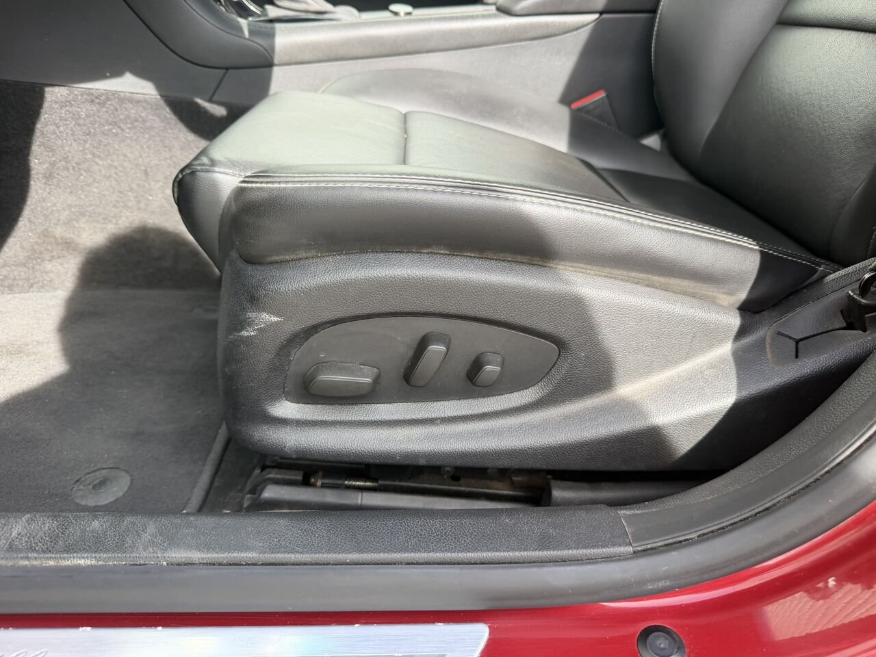 Cadillac ATS IMPECCABLE! JAMAIS ACCIDENTÉ 2015 Rouge Laval - photo #17
