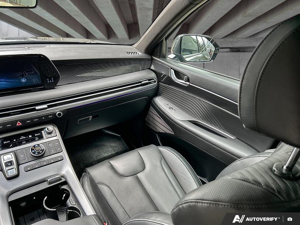 2023 Hyundai Palisade 2700008A | Ultimate Calligraphy, very low kms! Edmonton - photo #24