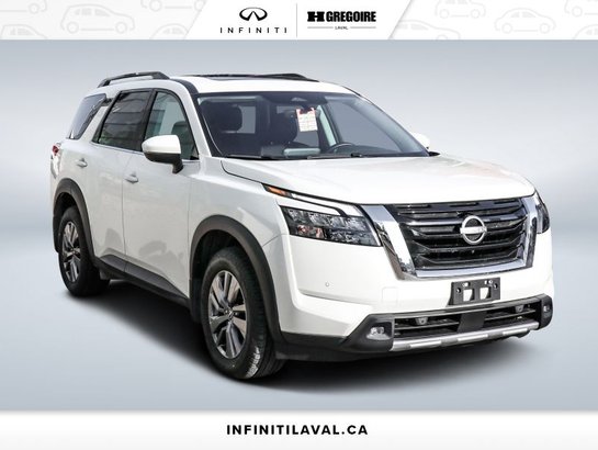 2024 Nissan Pathfinder SV * Toit Ouvrant * Mag * Caméra * 