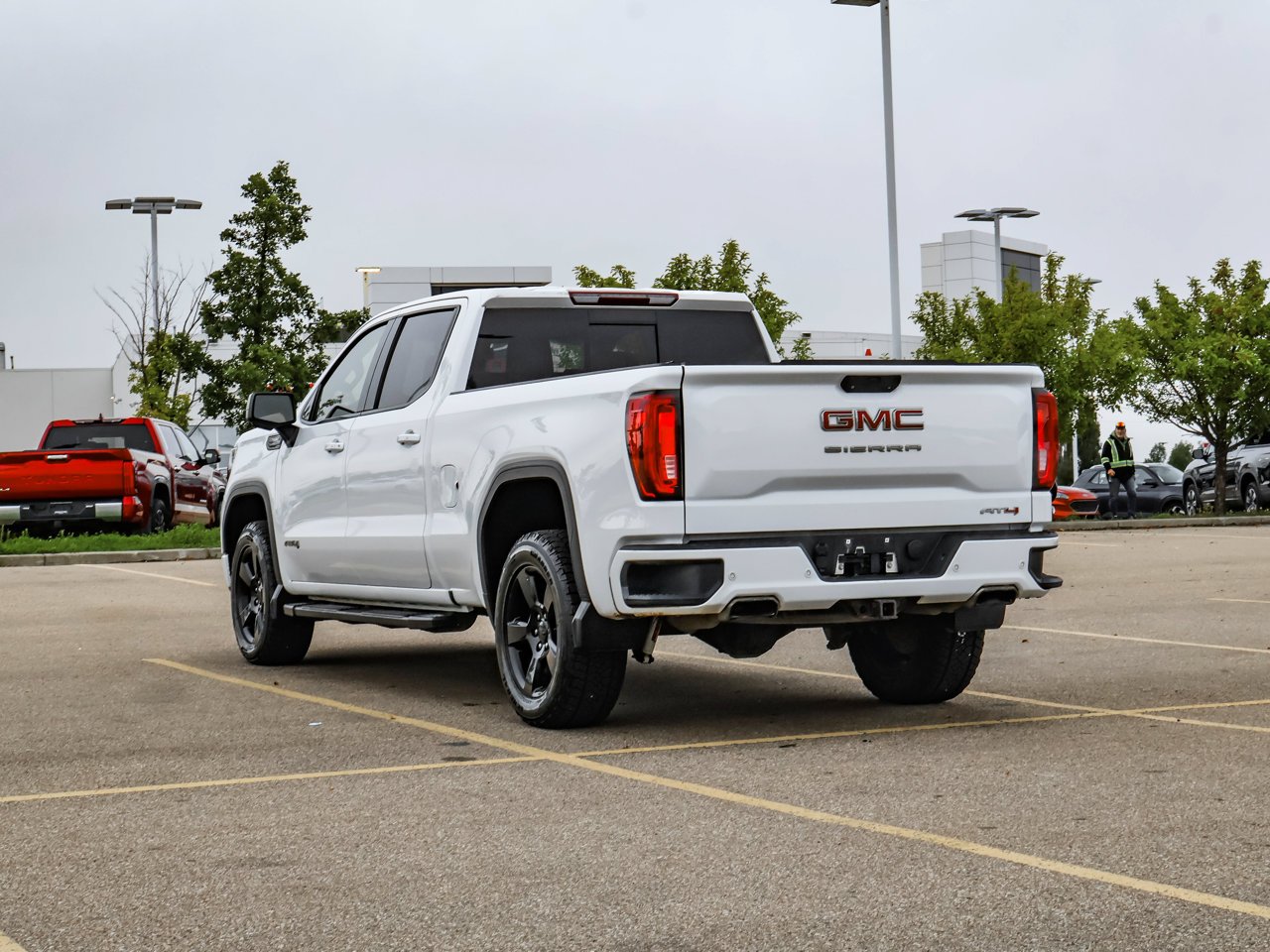 2019 GMC Sierra 1500 4WD Crew Cab 157 AT4 White Sherwood Park - photo #5