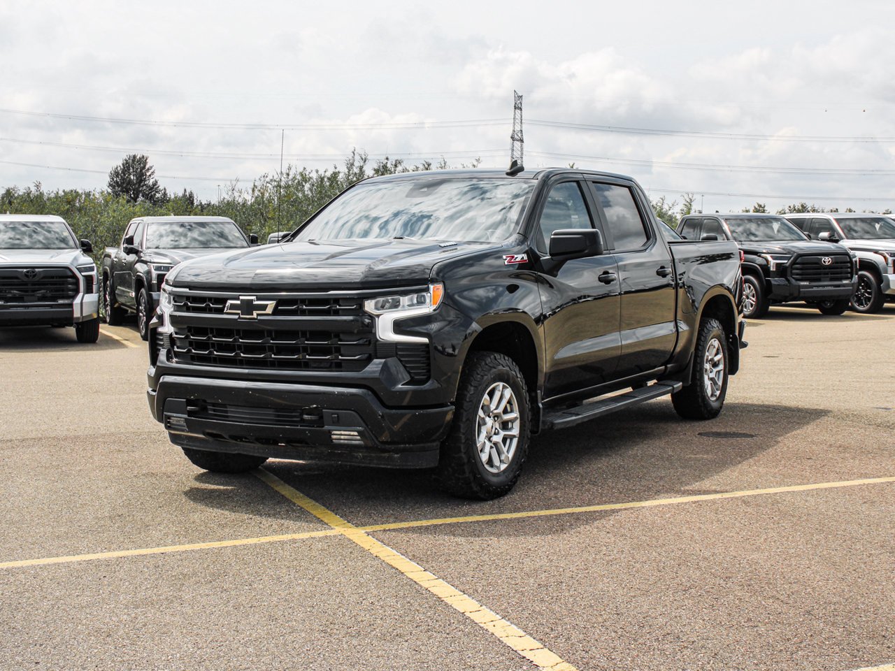 2022 Chevrolet Silverado 1500 4WD Crew Cab 147 RST Black Sherwood Park - photo #3