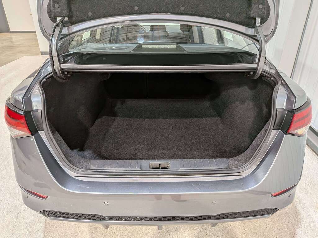 2022 Nissan Sentra SV CVT Grey Val-David - photo #8