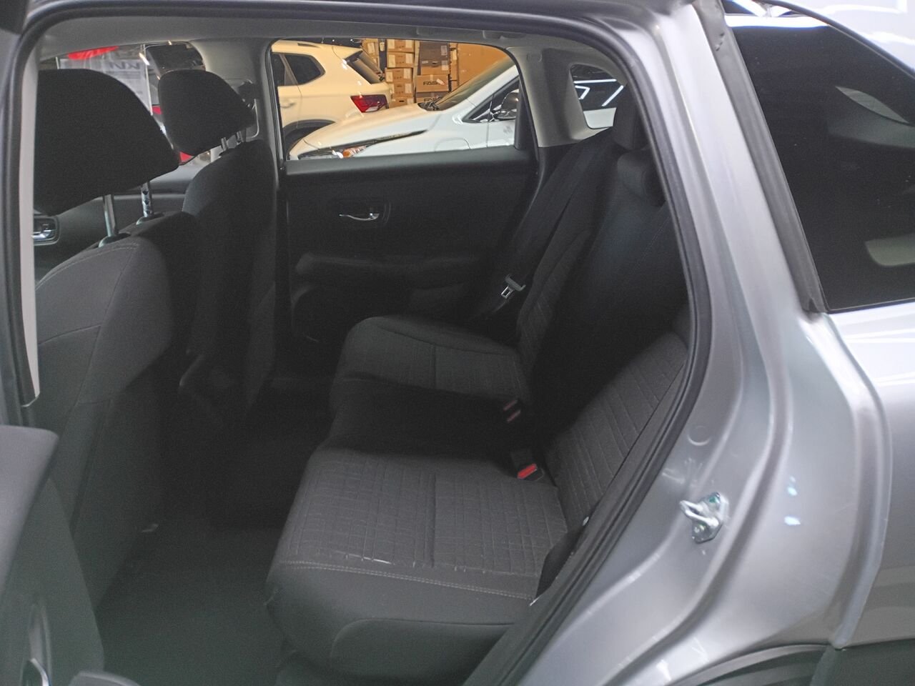 2025 Honda HR-V Silver Blainville - photo #15