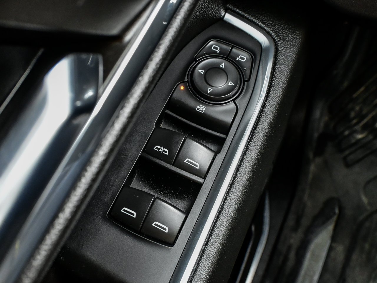 2024 GMC Sierra 1500 4WD Crew Cab 147 Elevation White Sherwood Park - photo #17