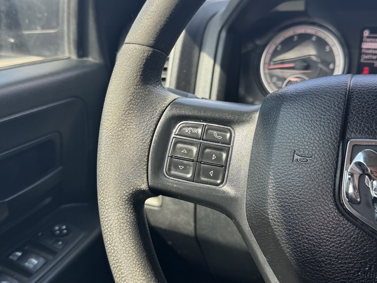 2018 Ram 1500 Crew Black Granby - photo #17