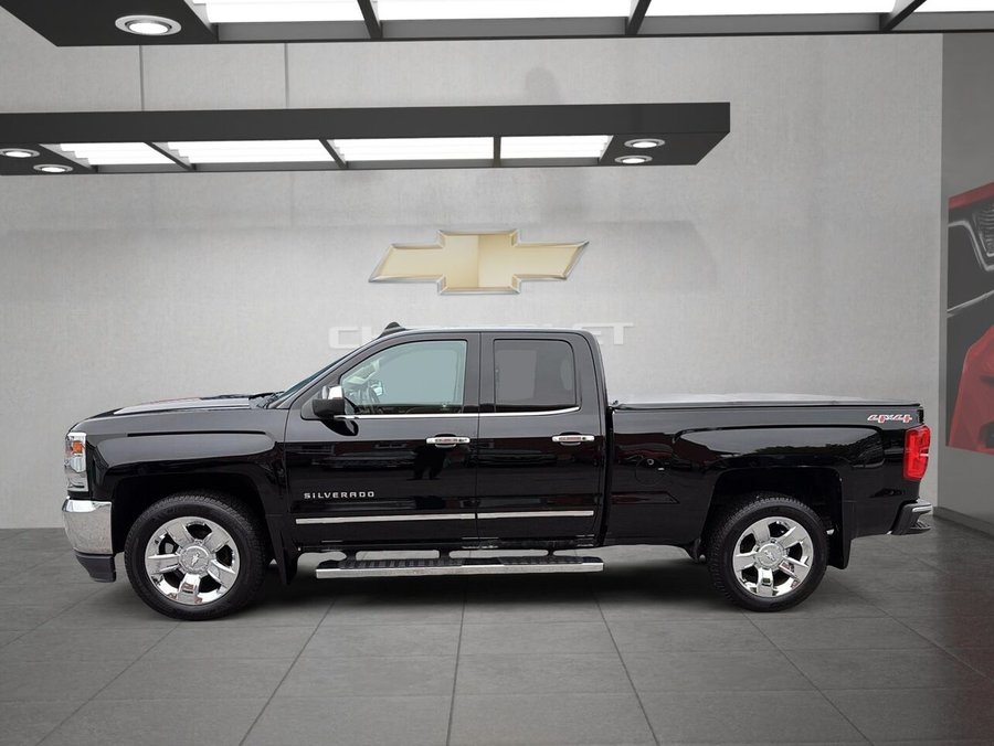 CHEVROLET SILVERADO 1500 4WD DOUBLE CAB UNKNOWN 2017 Noir