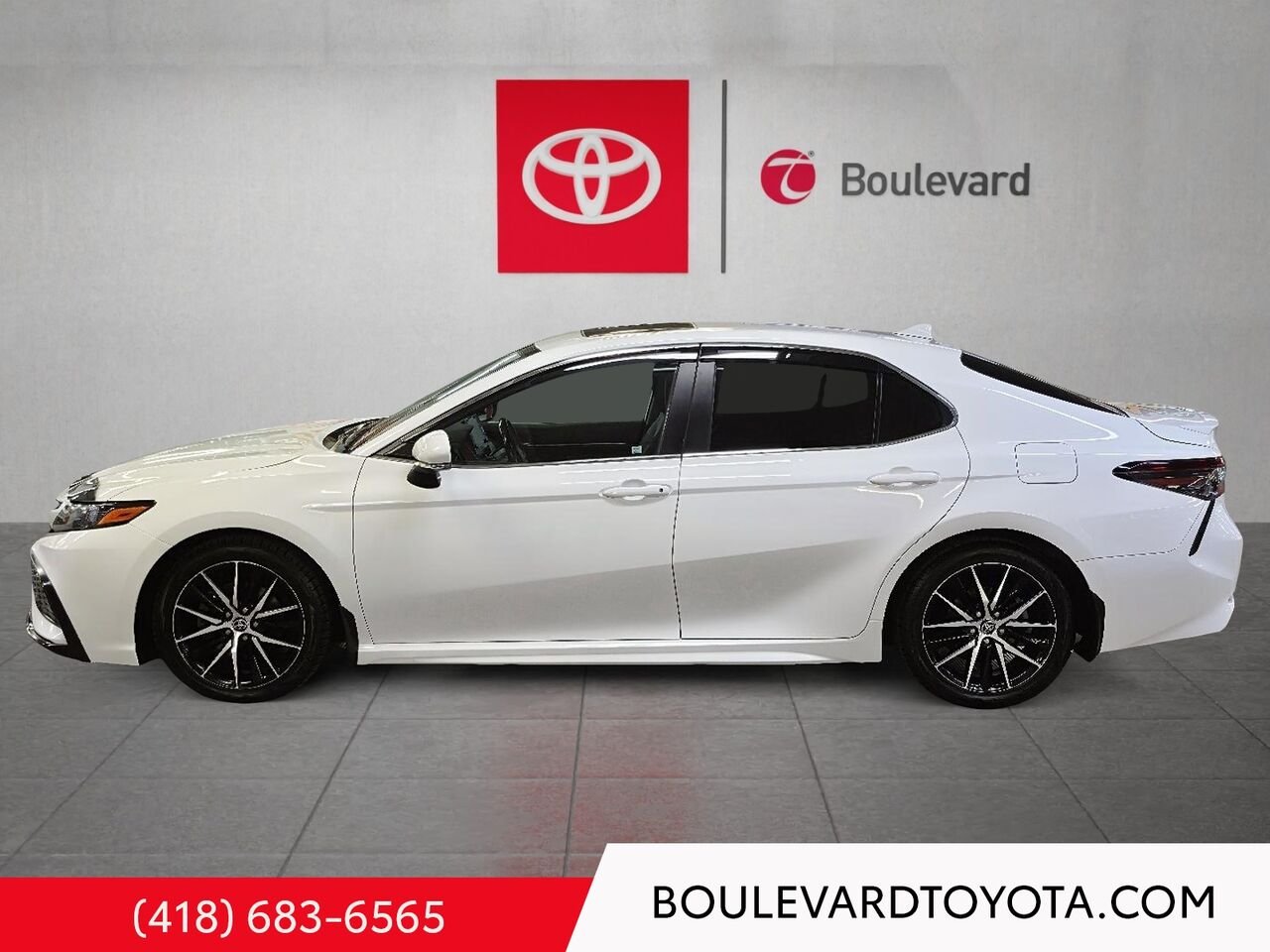 Toyota Camry 100493A-71 | SE AMÉLIORÉ, HYBRIDE 2023 Blanc Québec - photo #5