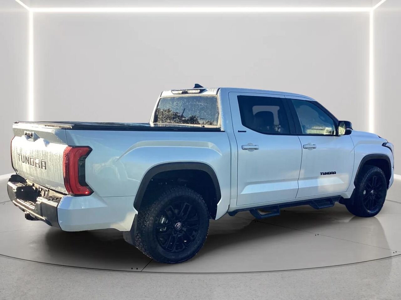 TOYOTA Tundra Limited CrewMax 4x4 2026 Frisson glacé nacré Gatineau - photo #4