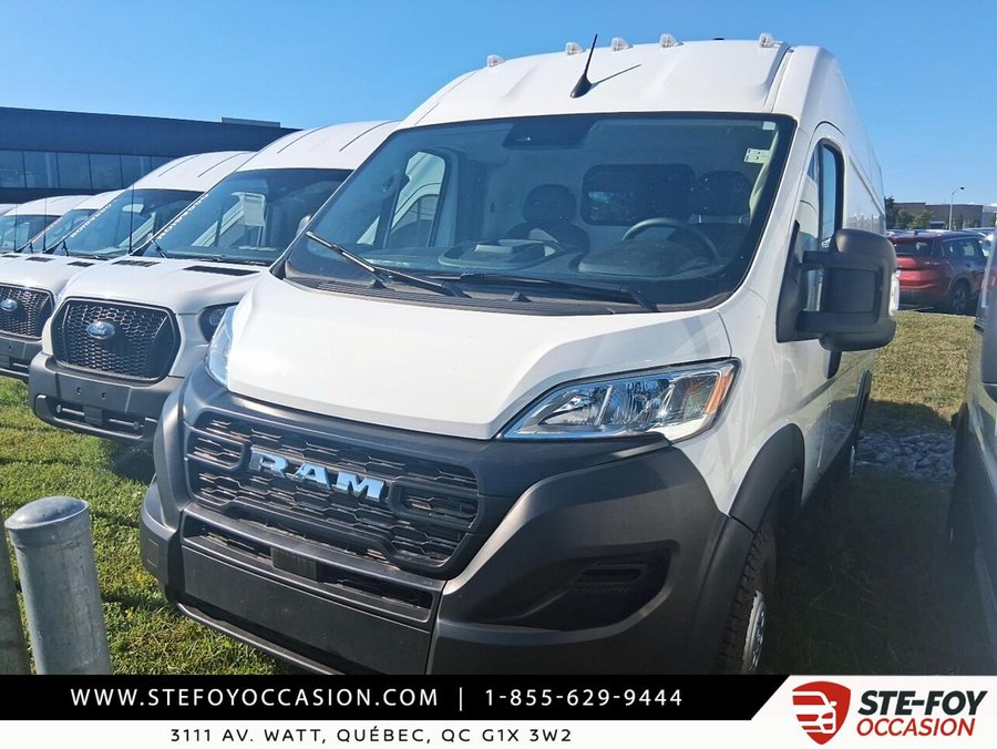 Ram ProMaster 2500 TOIT HAUT 2500 Tradesman toit élevé 136 po avec siège passager 2025 Blanc