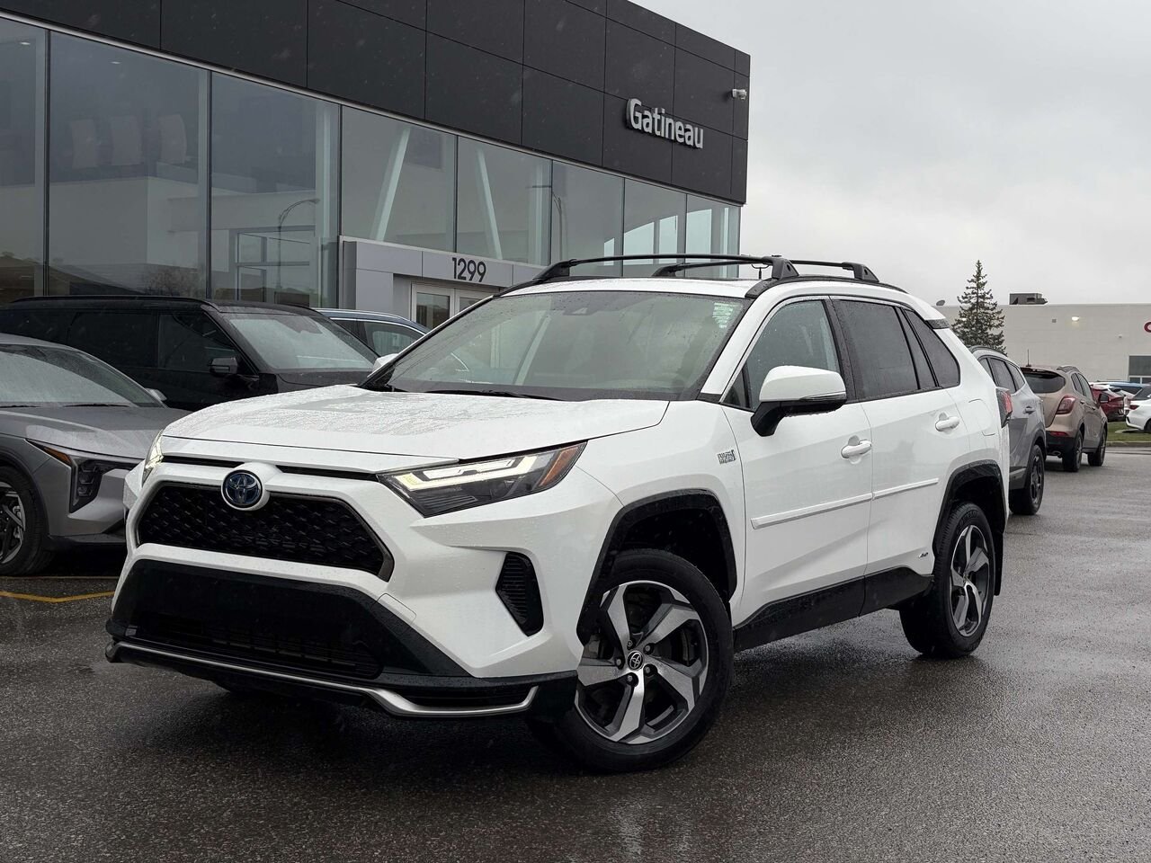 2024 Toyota RAV4 Prime White Gatineau - photo #8