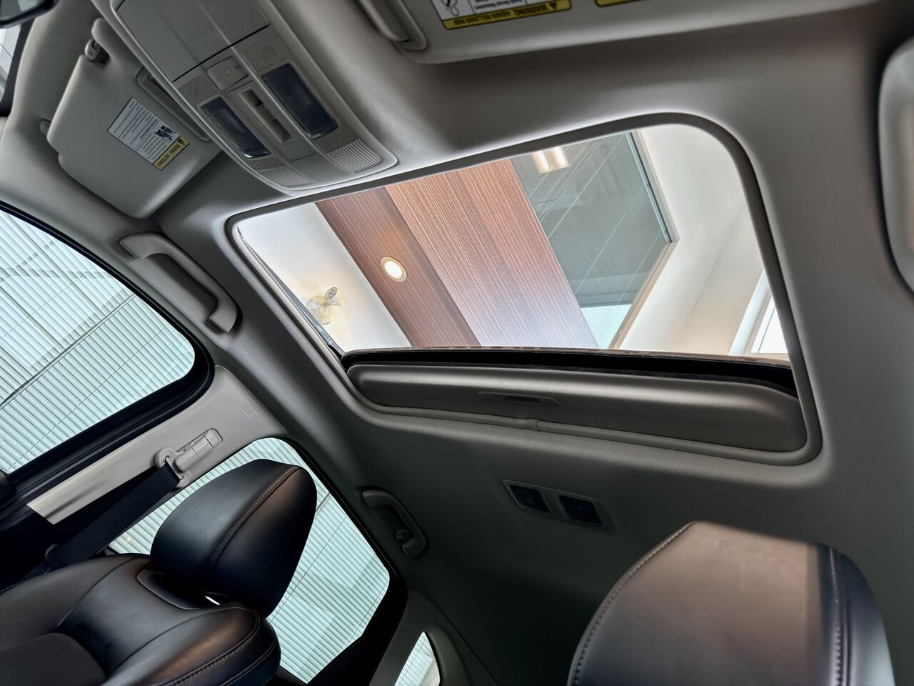 2022 Mazda CX-5 Grey Notre-Dame-des-Prairies - photo #13
