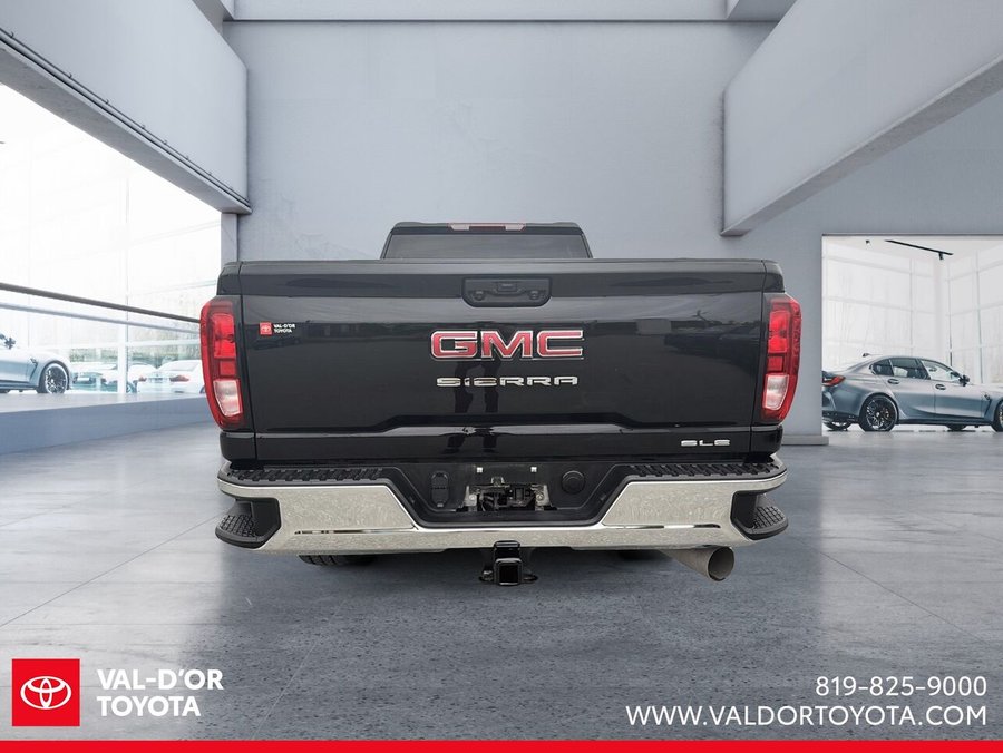 GMC Sierra 2500HD SLE cabine multiplace 4RM 172 po 2025 Noir