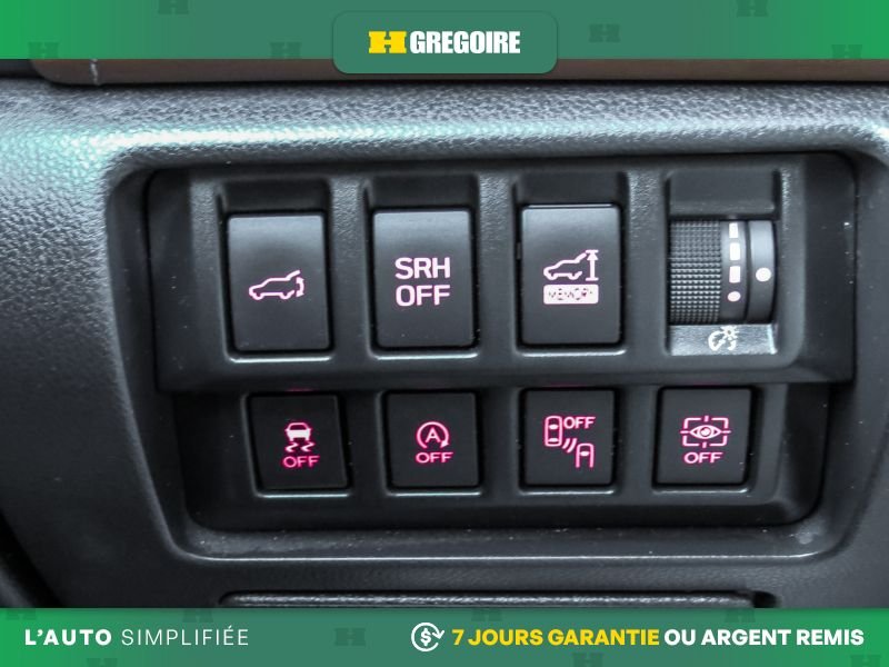 2019 Subaru Forester White Blainville - photo #26