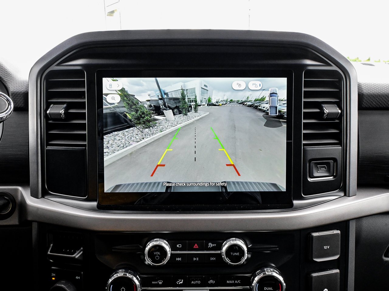 2025 Ford F-150 XLT 4WD SuperCrew 5.5' Box Grey Sherwood Park - photo #25