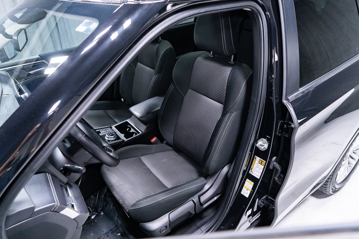 Mitsubishi Outlander SE S-AWC 7 PLACES TOIT PANORAMIQUE 2024 Noir Montréal - photo #14