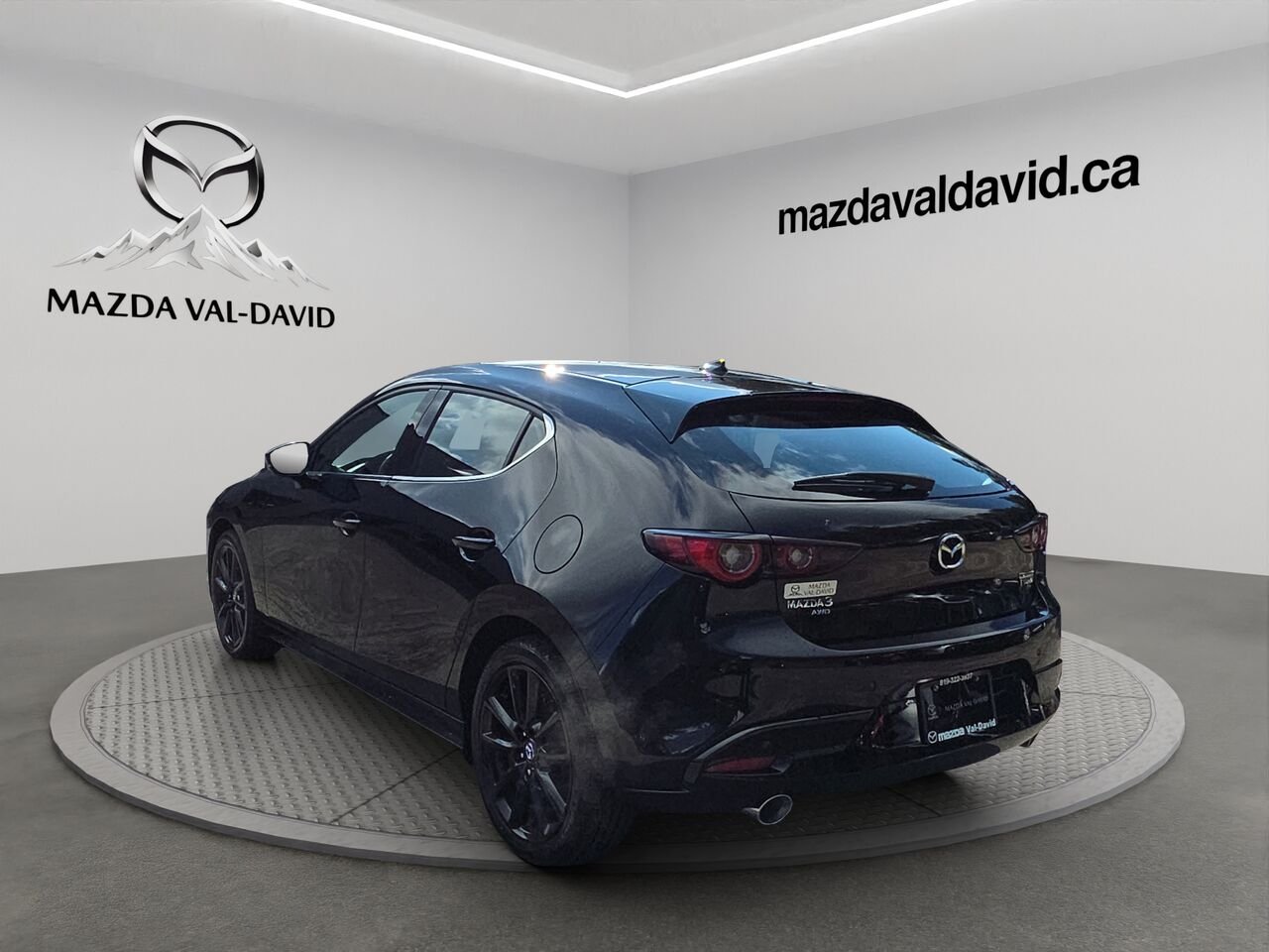 2026 Mazda Mazda3 Sport GT avec moteur turbo BA TI i-ACTIV Jet Black Mica Val-David - photo #3