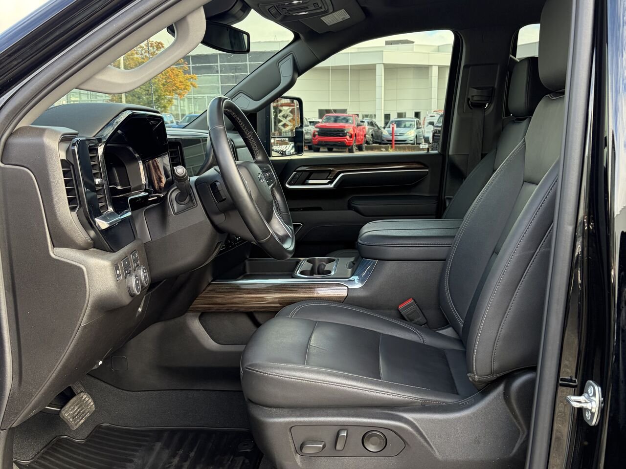 CHEVROLET SILVERADO K2500HD LT TRAILBOSS LT cabine multiplace 4RM 159 po 2025 Noir Gatineau - photo #2