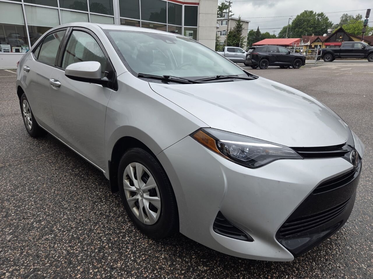 Toyota COROLLA 2017 Argent Mont-Laurier - photo #2