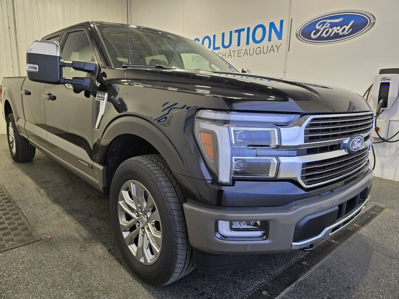Ford F-150 2026 Noir agate métallisé Châteauguay - photo #3