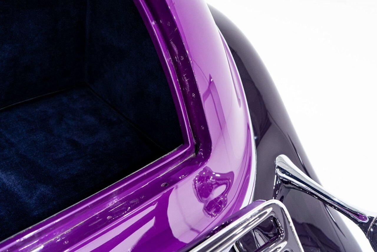 Lincoln KB Victoria Coupe One Of 18 Built, And The Only Known Surviving **PRICE IN USD** 1933 mauve Montréal - photo #80