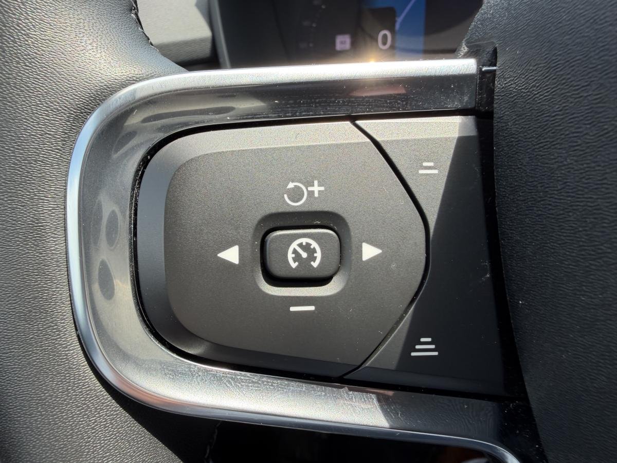 Volvo XC40 2024 Noir  - photo #12