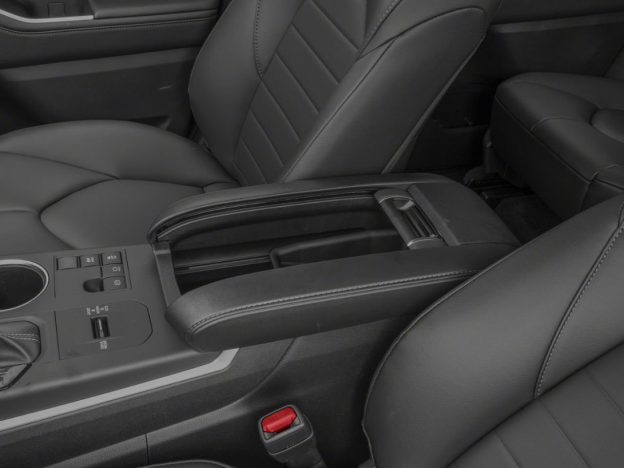 2026 Toyota Highlander Midnight Black Metallic Mont-Laurier - photo #6