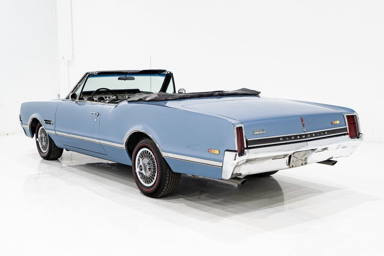 Oldsmobile 442 PRIX EN USD | Matching# 400cu.in. 4-Speed 1966 Bleu Montréal - photo #30