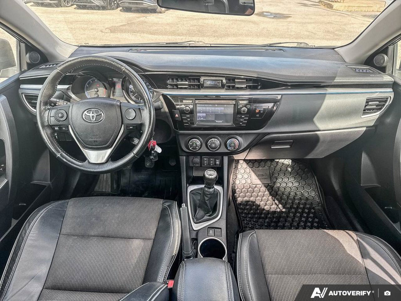 Toyota Corolla 2T1BURHE2EC200716 2014 Noir Mirabel - photo #26