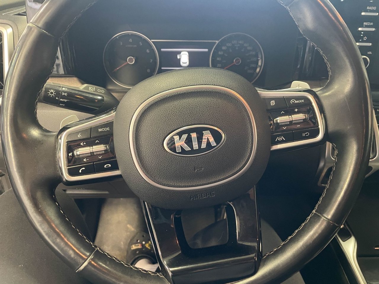 Kia Sorento EX AWD *SIÈGES CHAUFF* HAYON ELECT CARPLAY ALERTES 2021 Blanc Saint-Jérôme - photo #15