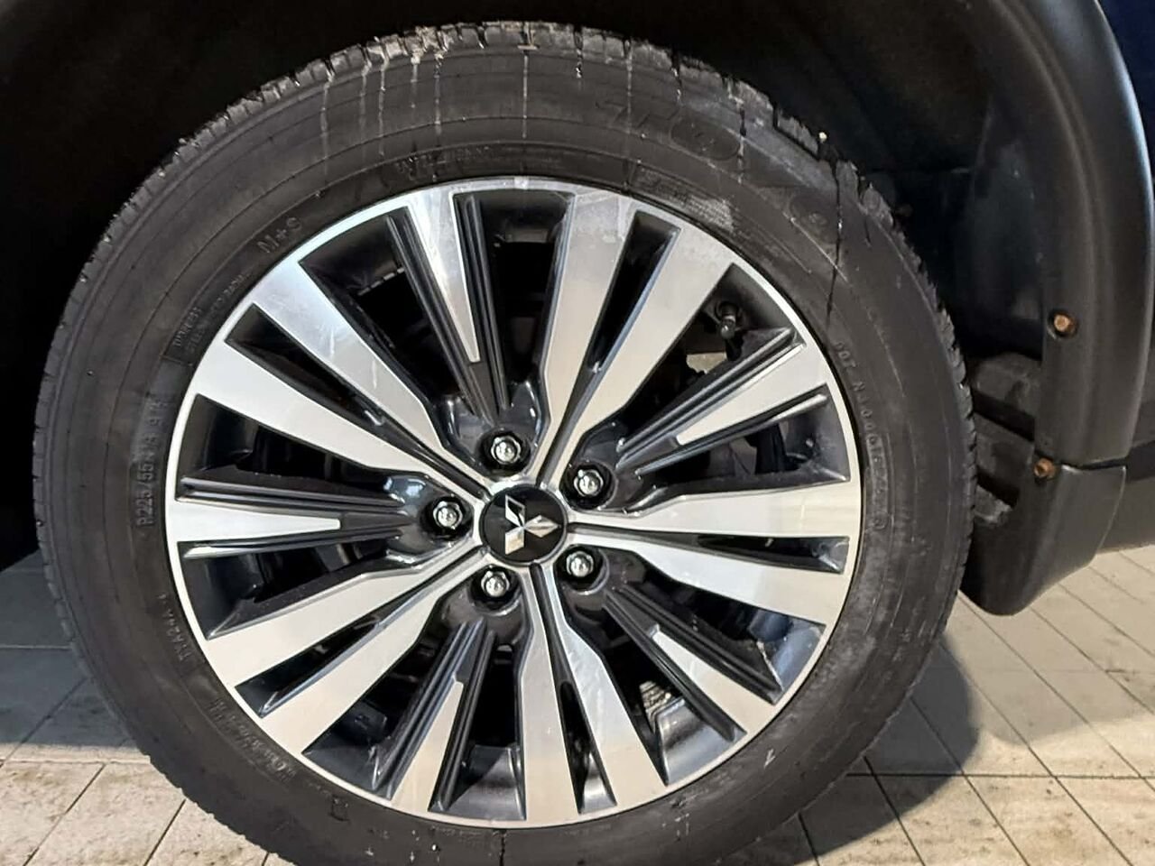 2020 Mitsubishi Outlander Blue Rouyn-Noranda - photo #9