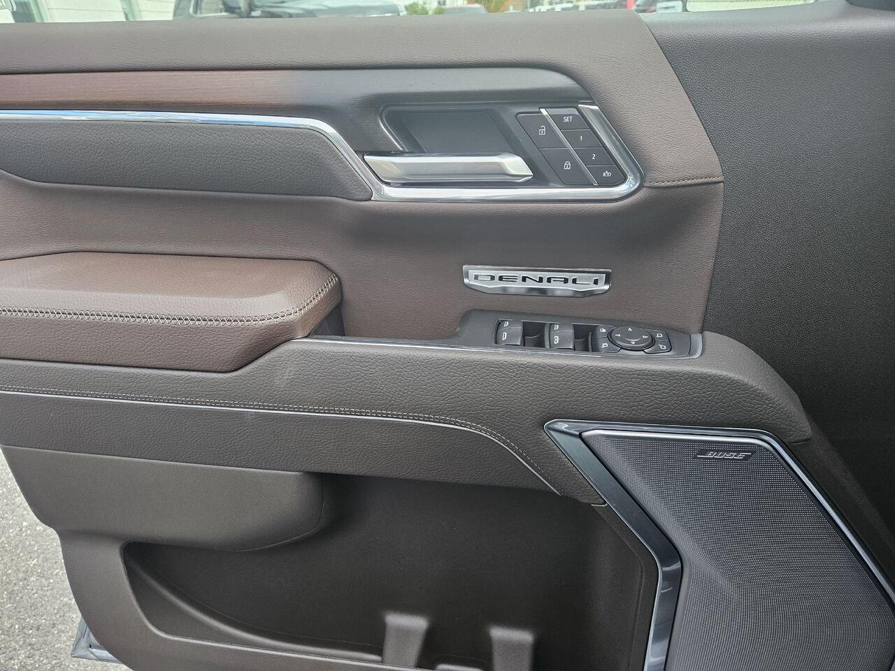 2026 GMC Sierra 1500 Denali cabine multiplace 4RM 147 po Sterling Metallic Thetford Mines - photo #15