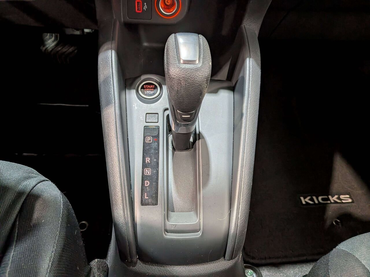 2024 Nissan Kicks S FWD Black Val-David - photo #24