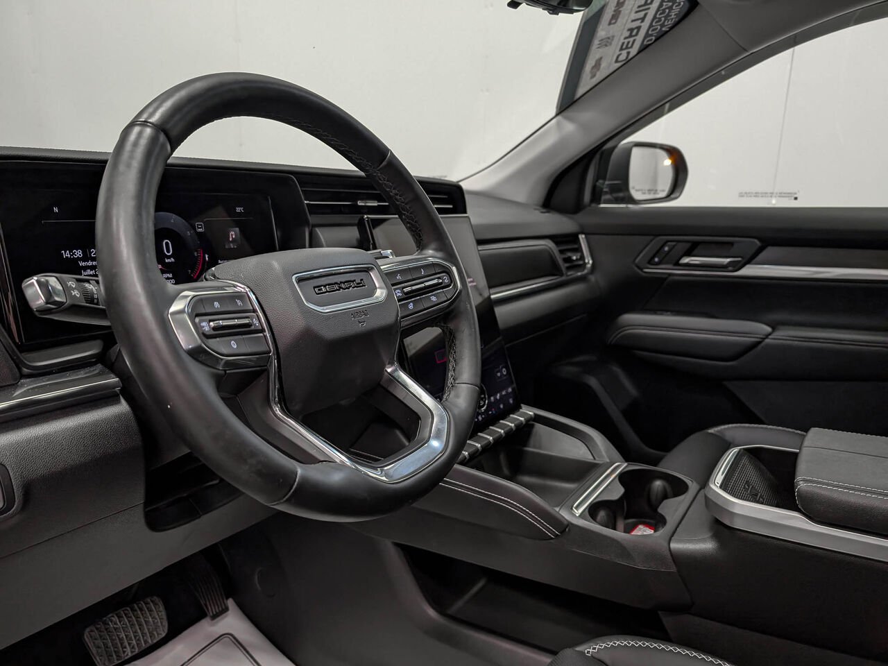 GMC Terrain AWD Denali Toit Pano 2026 Noir Sherbrooke - photo #5
