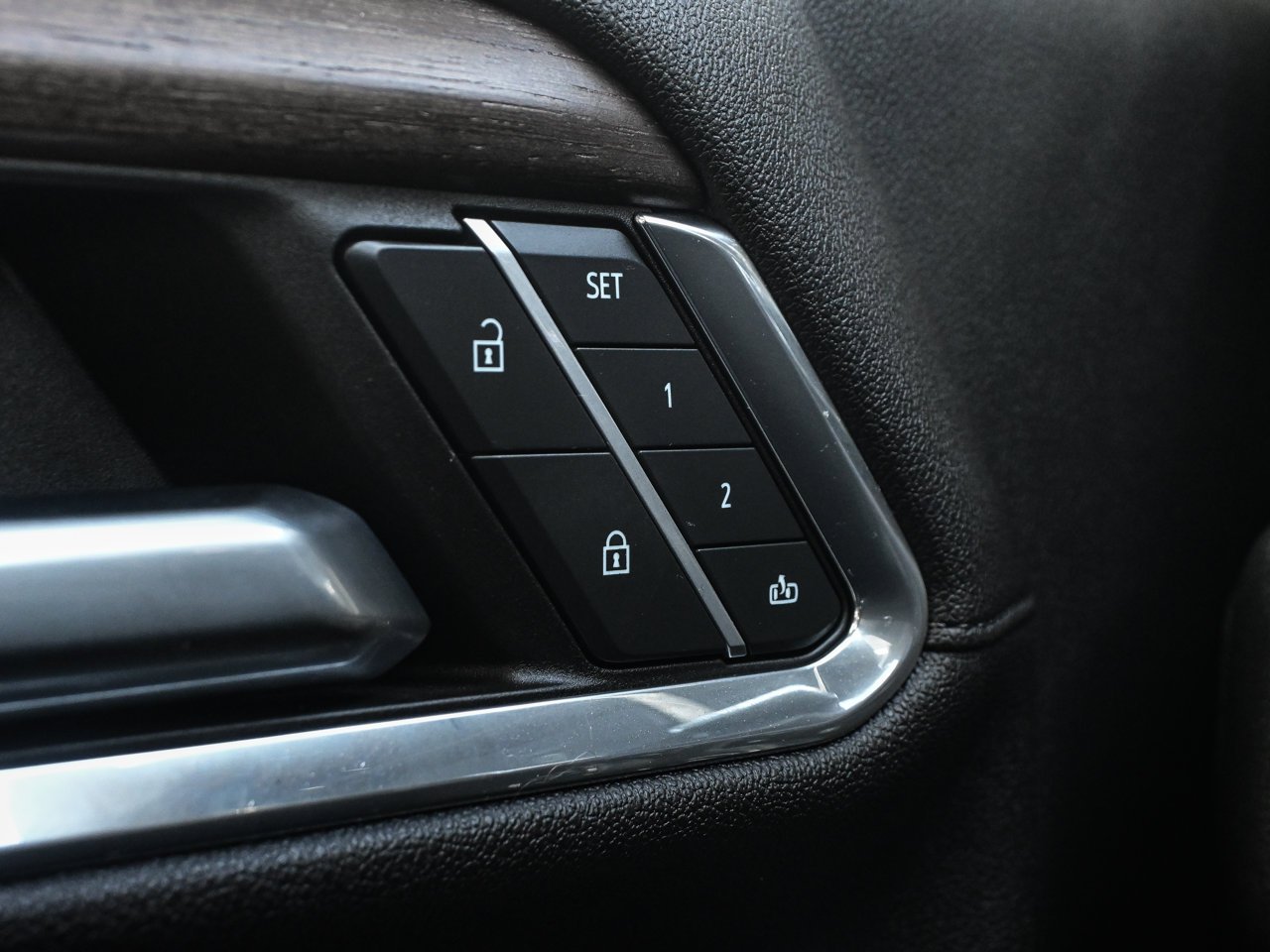 2024 Chevrolet Silverado 3500HD 4WD Crew Cab 159 High Country Black Sherwood Park - photo #19