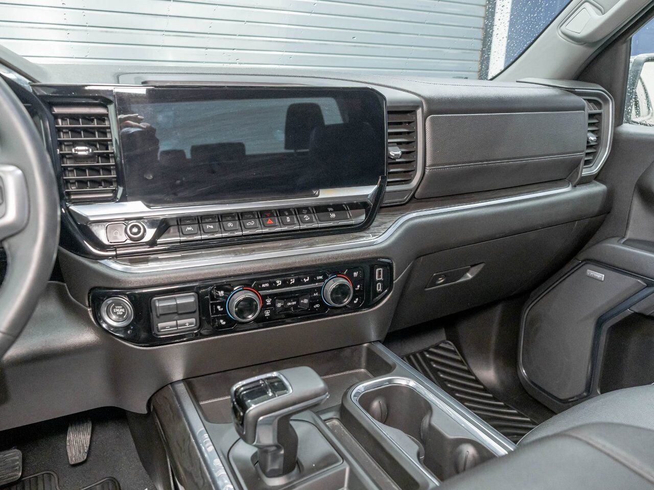 2023 Chevrolet Silverado 1500 LTZ Z71 CREW 4X4 V8 *NAV* CUIR SIÈGES VENTIL BOSE Black Saint-Jérôme - photo #19