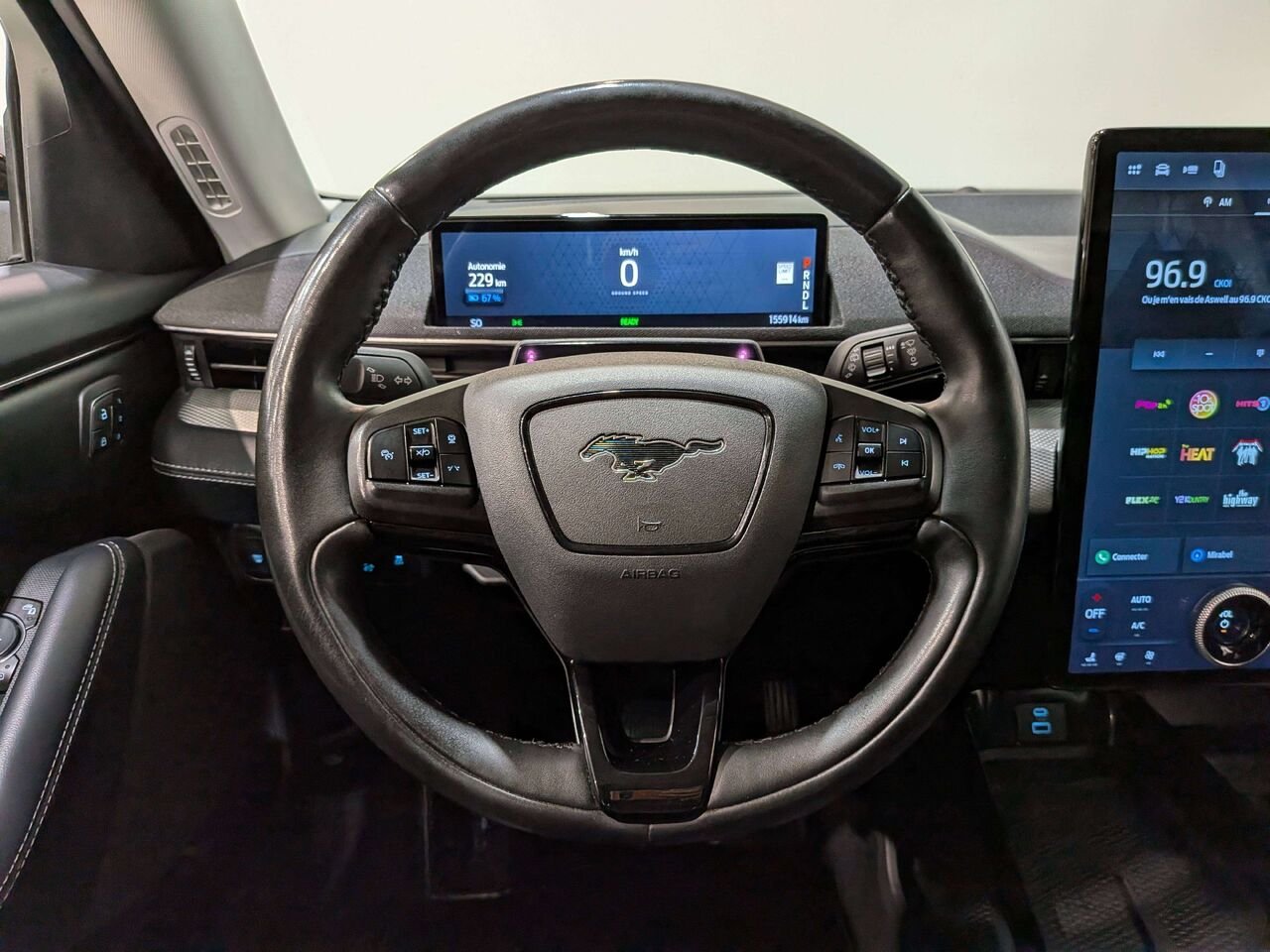 2022 Ford Mustang Mach-E Select RWD Black Val-David - photo #14